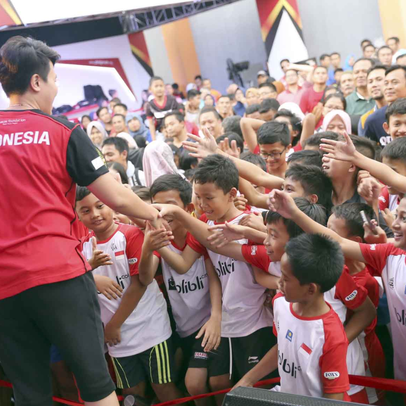 Anak-anak audisi umum bertemu Liliyana Natsir - PB Djarum